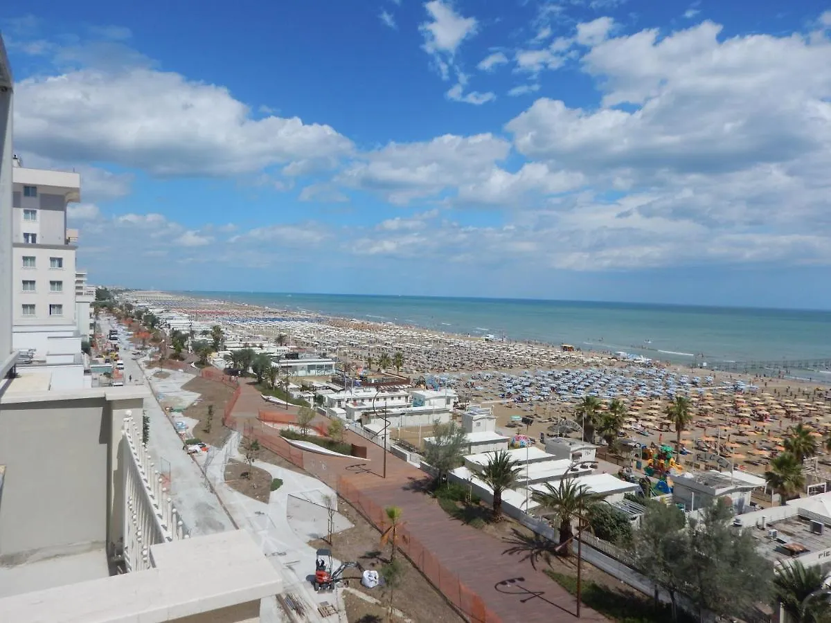 Hotel Giannini ريميني إيطاليا